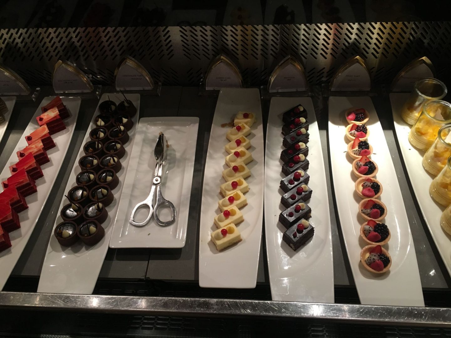 Desserts-buffet-Ewaan-Palace-Downtown-Dubai