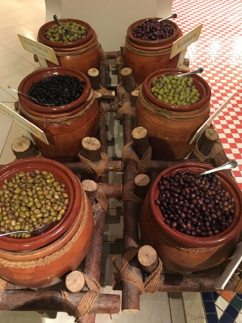 Olives-buffet-Ewaan-Palace-Downtown-Dubai