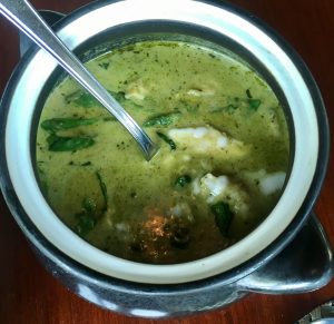 Thiptara-Dubai-Brunch-Main-Green-CUrry