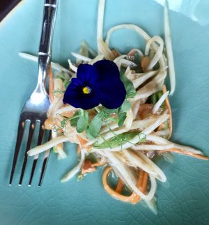 Thiptara-Dubai-Brunch-Papaya-Salad-Starter